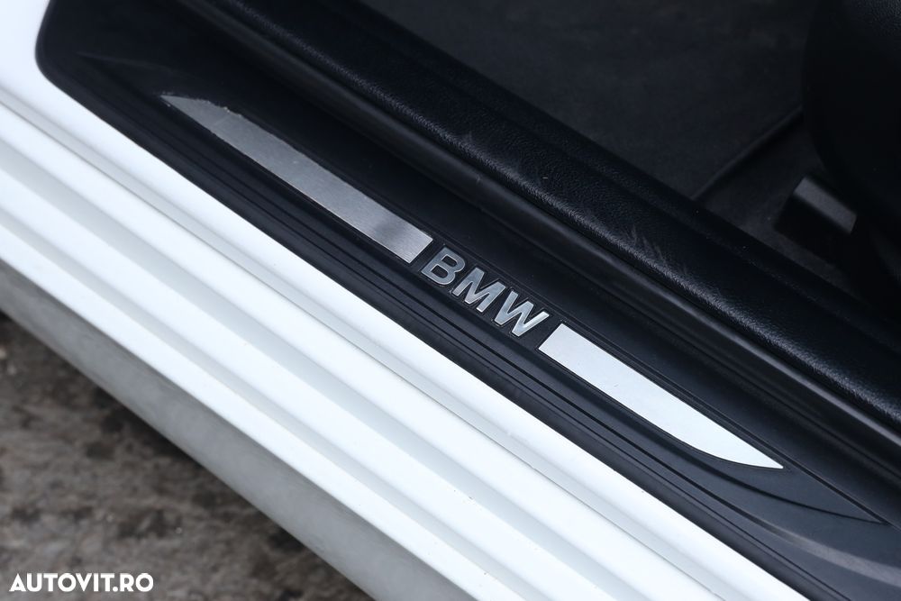 BMW Seria 5 520d Aut. - 24