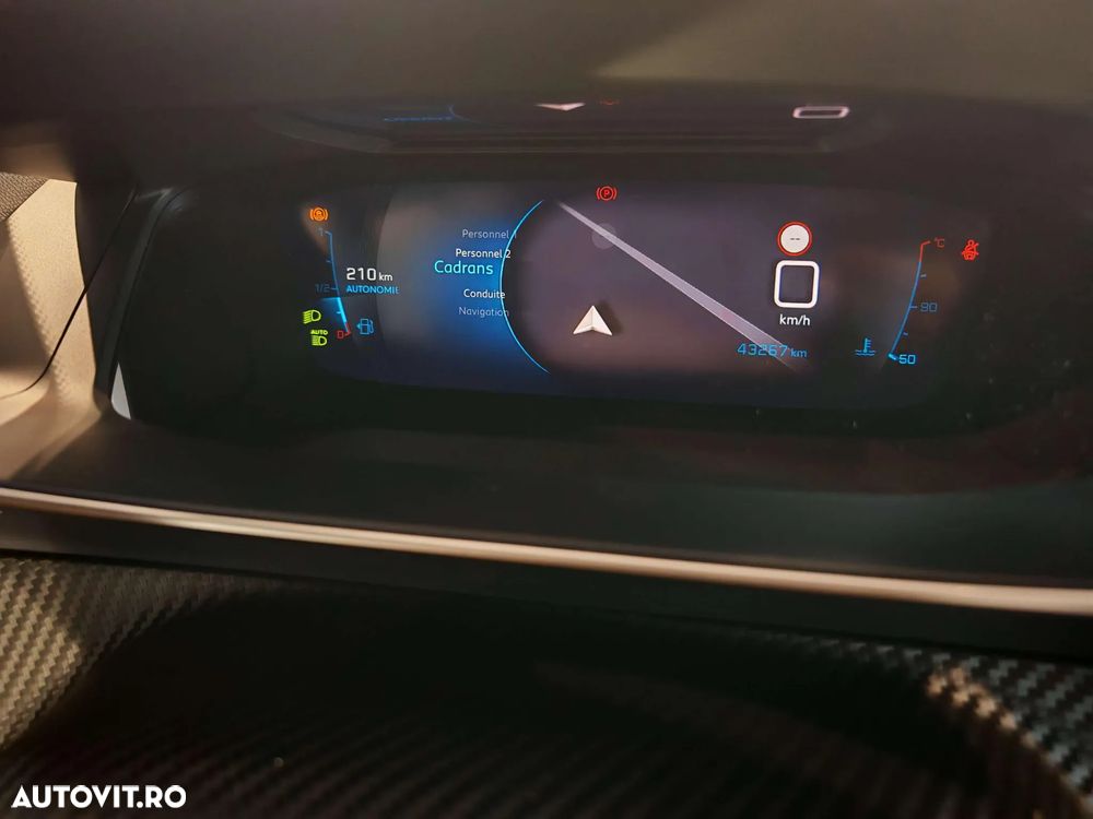 Peugeot 208 1.2 L PureTech STT GT - 38