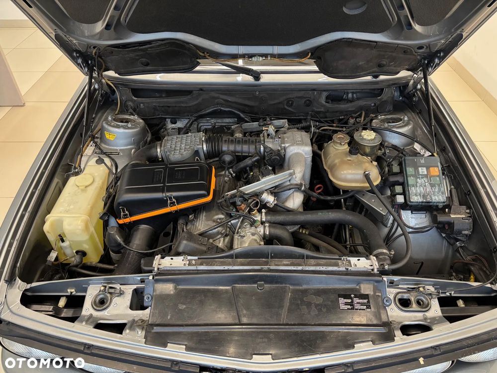 BMW Seria 5 535 i - 6
