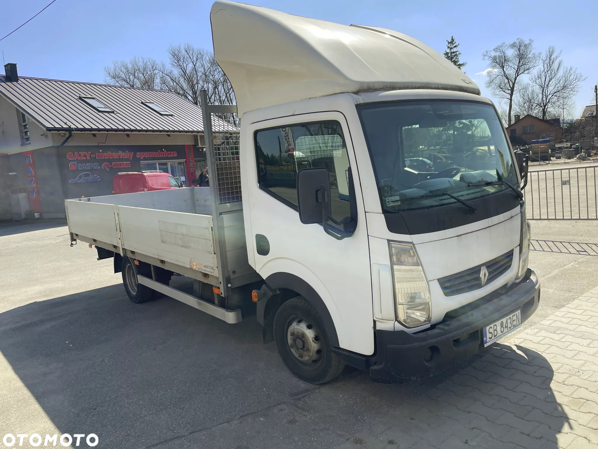 Renault Maxity - 3