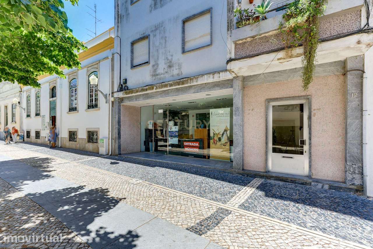Loja com 172m2 ABC, Centro de Beja, cave e espaço aberto - Grande imagem: 5/6