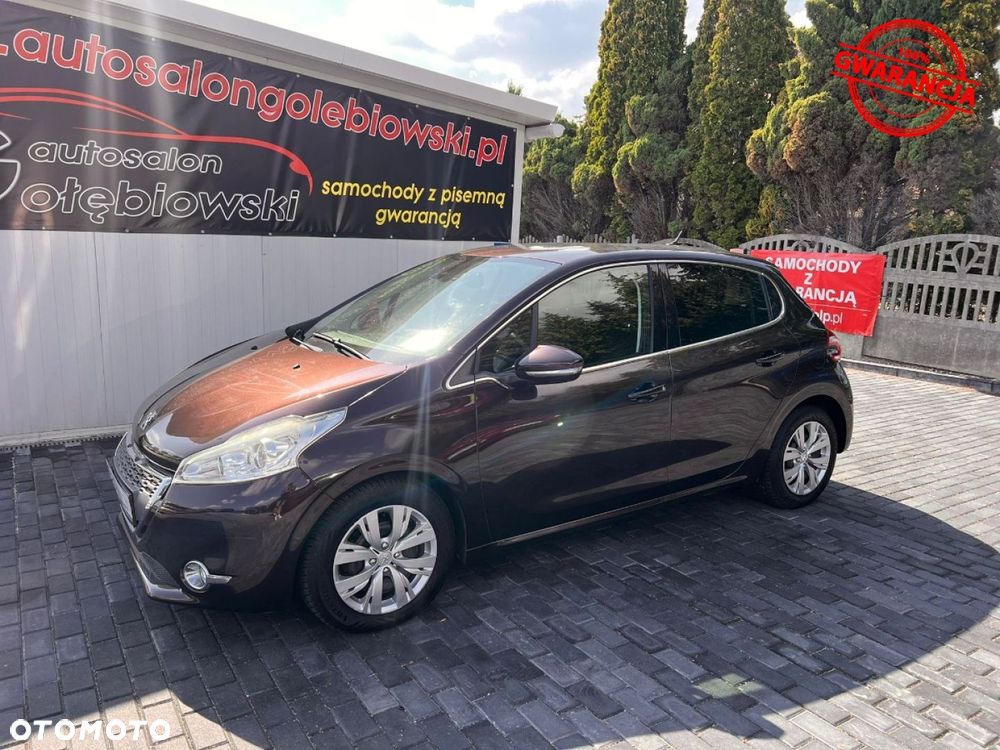 Peugeot 208 - 4