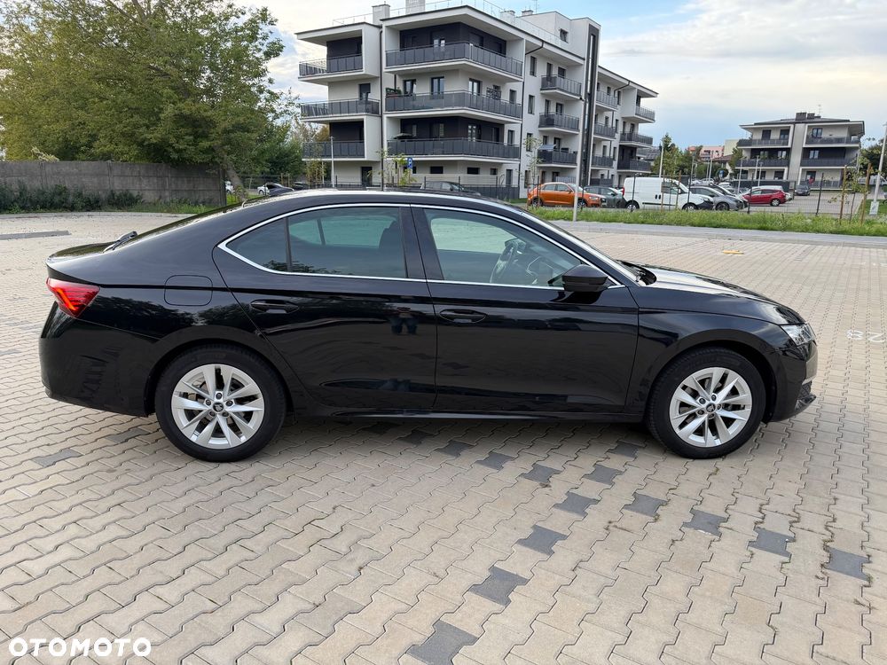 Skoda Octavia 1.5 TSI mHEV Selection DSG - 4