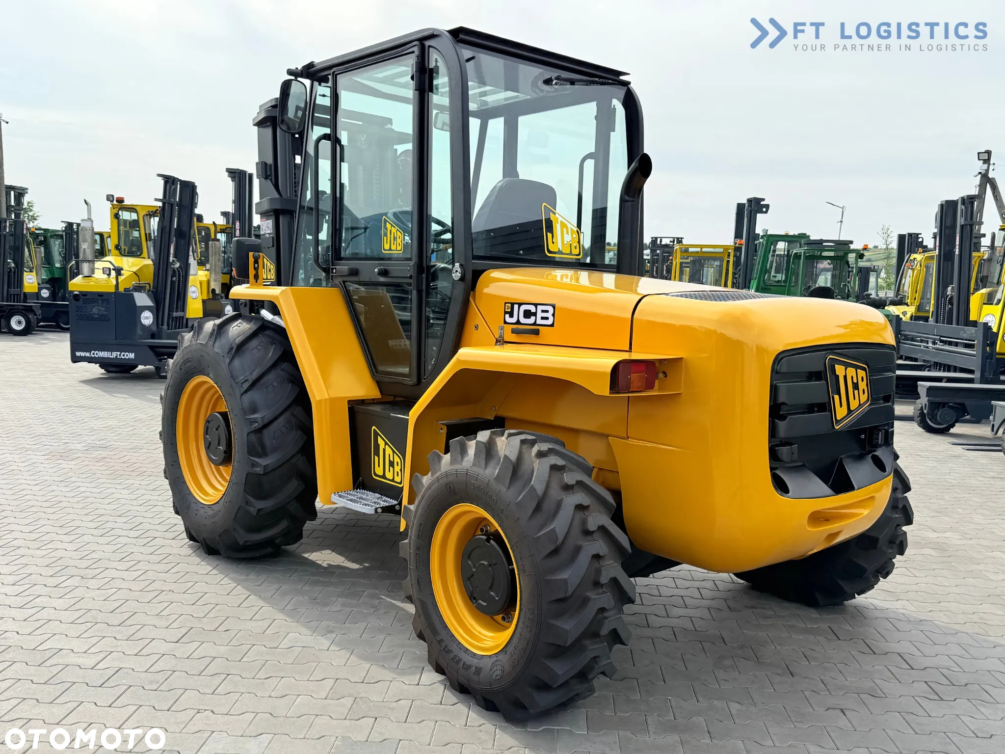 JCB 940 / DIESEL / TRIPLEX 4500MM / POZYCJONER / PRZESÓW WIDEŁ / 4T / NOWE OPONY / JAK NOWY - 14
