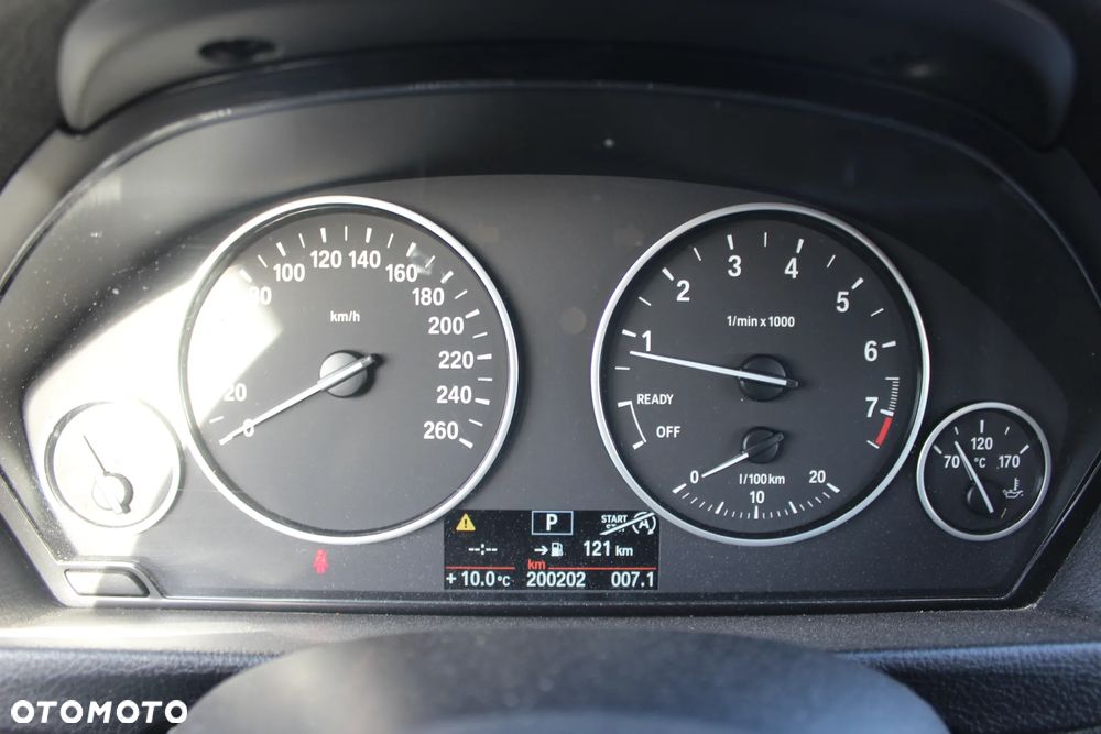 BMW Seria 3 320i Sport-Aut - 14