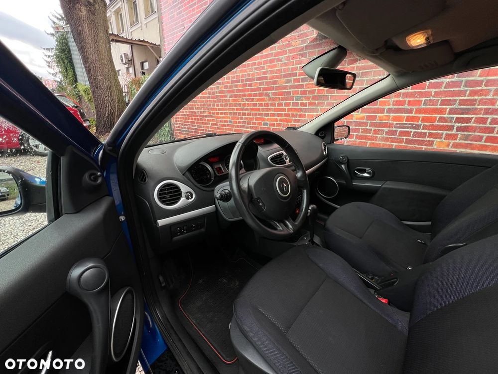 Renault Clio - 8