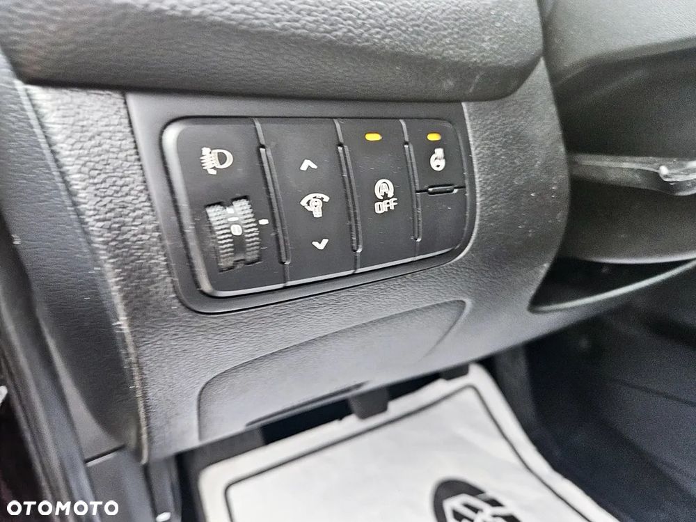 Kia Ceed 1.6 CRDi 136 ISG Spirit - 16