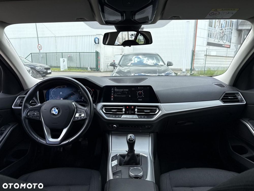BMW Seria 3 318d Advantage - 29