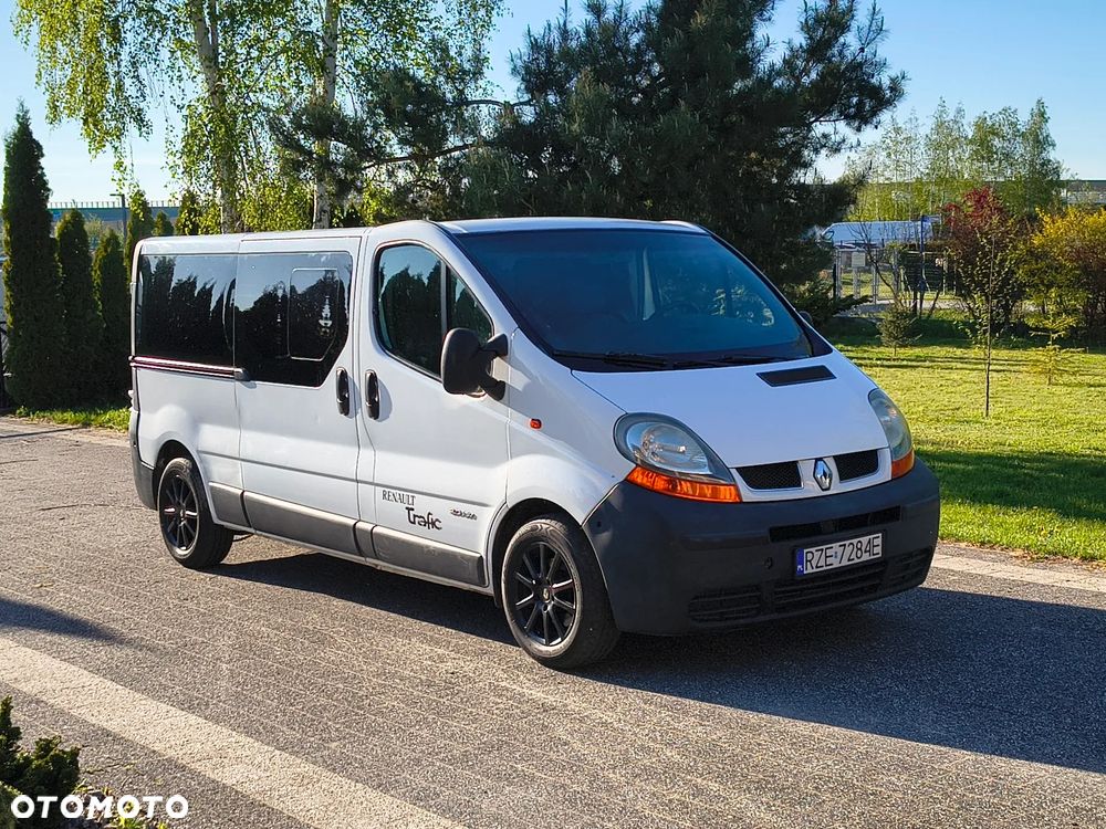 Renault Trafic - 12