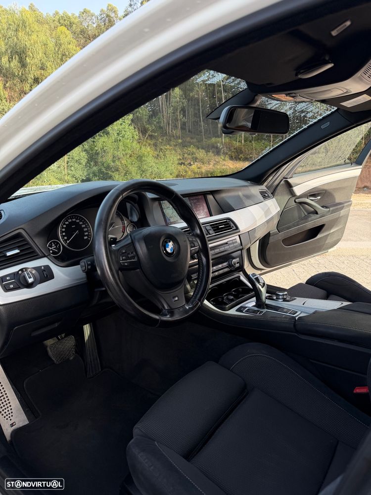 BMW 525 d Pack M Auto - 13