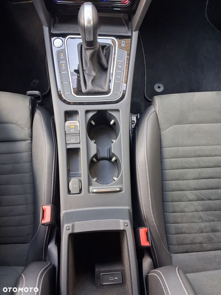 Volkswagen Passat - 41