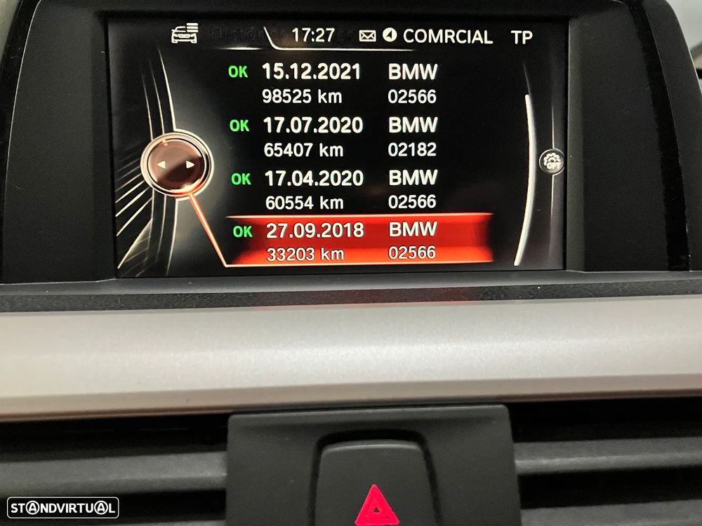 BMW 330 e iPerformance - 32