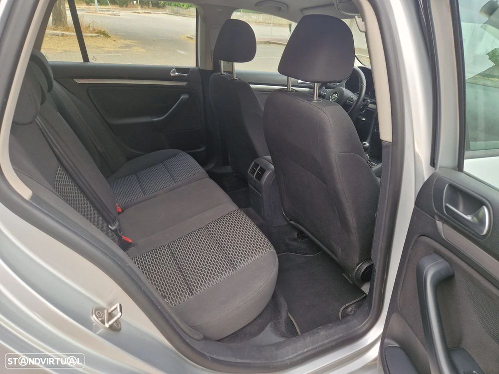 VW Golf Variant 1.6 TDi Highline - 11