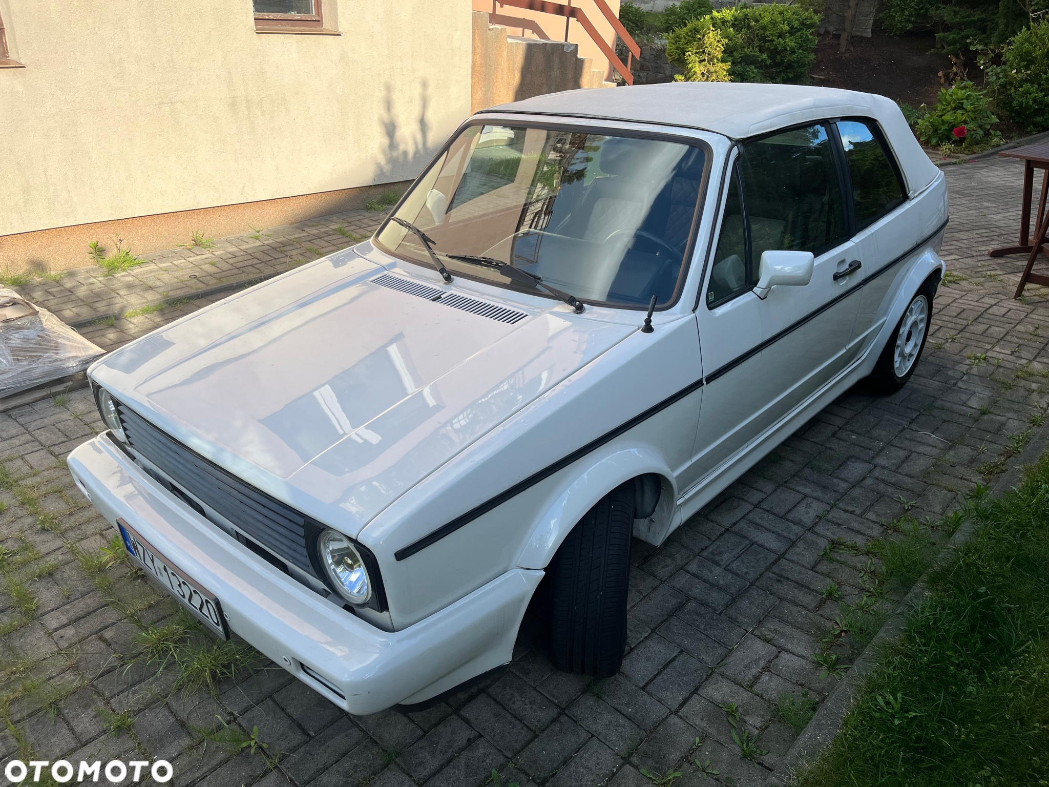 Volkswagen Golf - 2