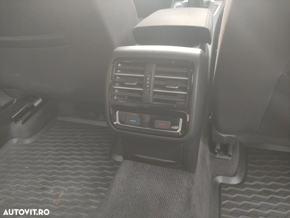 Volkswagen Passat 2.0 TDI Comfortline - 13