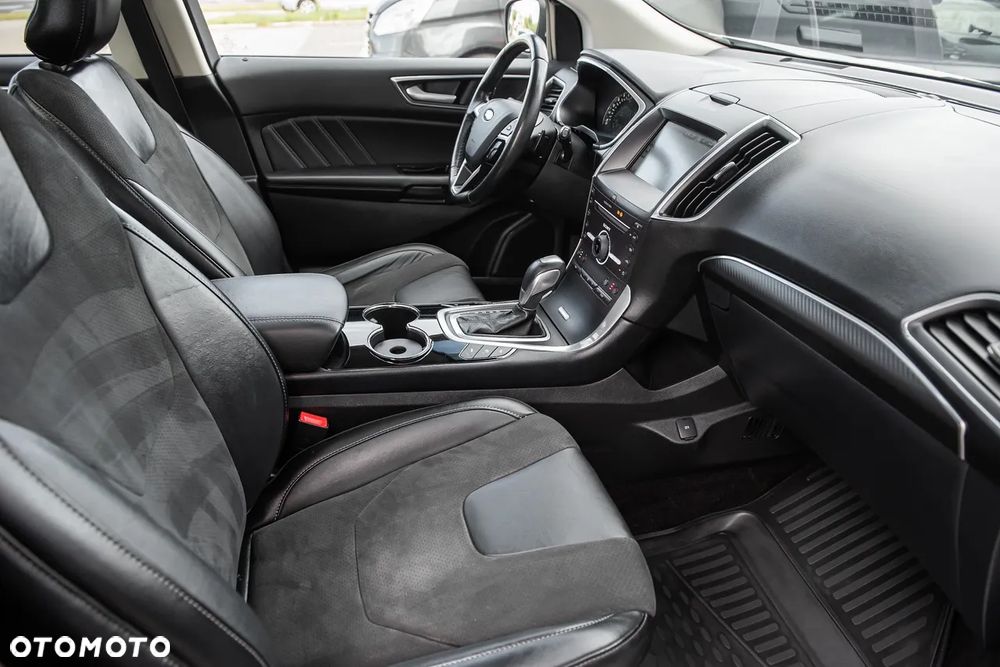 Ford Edge 2.0 TDCi Bi-Turbo 4x4 Sport - 36