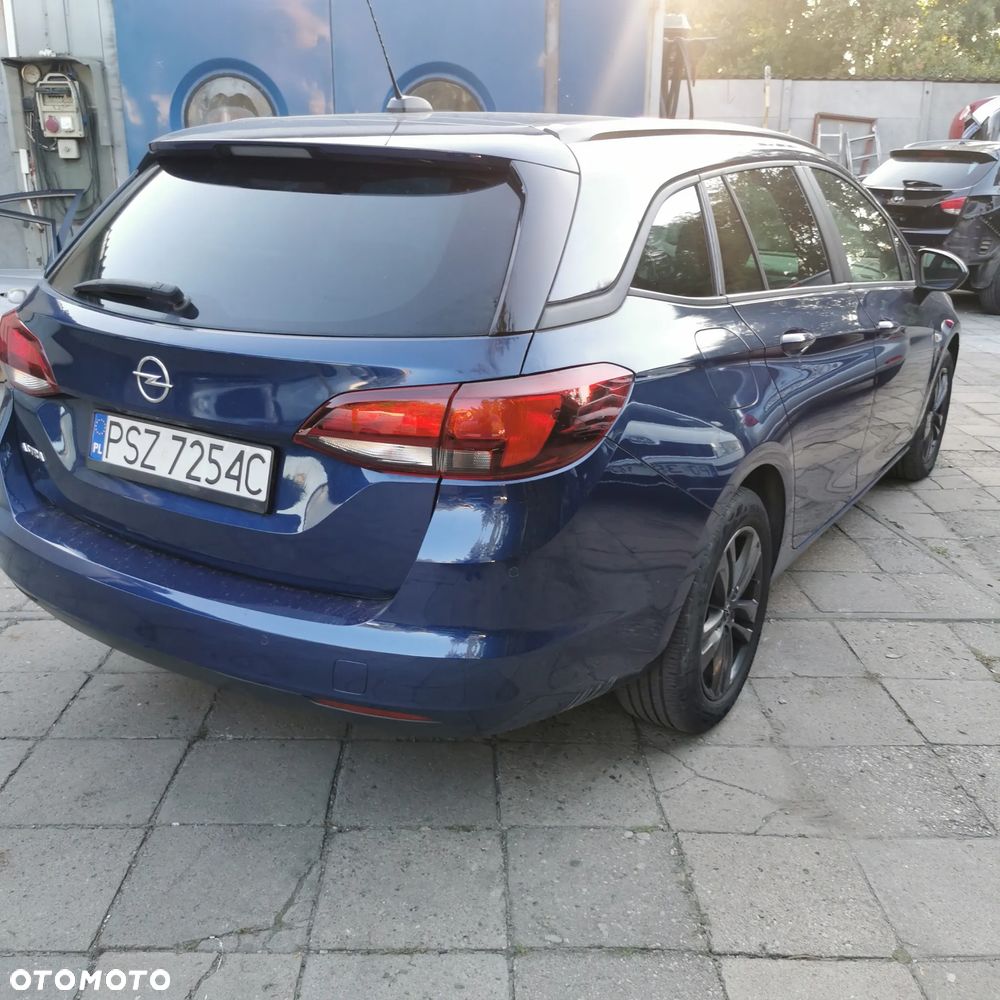 Opel Astra 1.5 D Start/Stop Automatik Design&Tech - 2