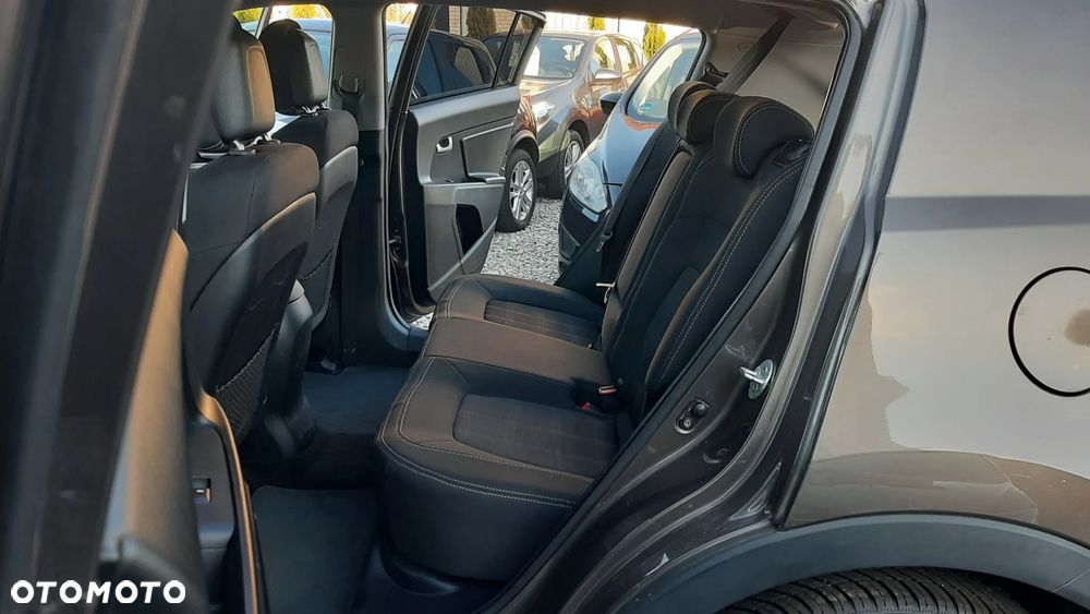 Kia Sportage 2.0 M - 13