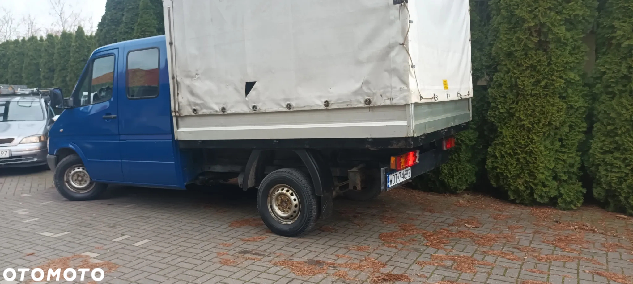 Mercedes-Benz Sprinter - 11