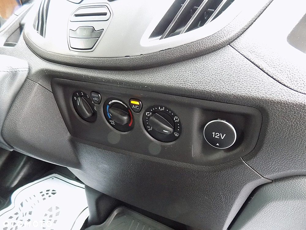 Ford Transit - 15