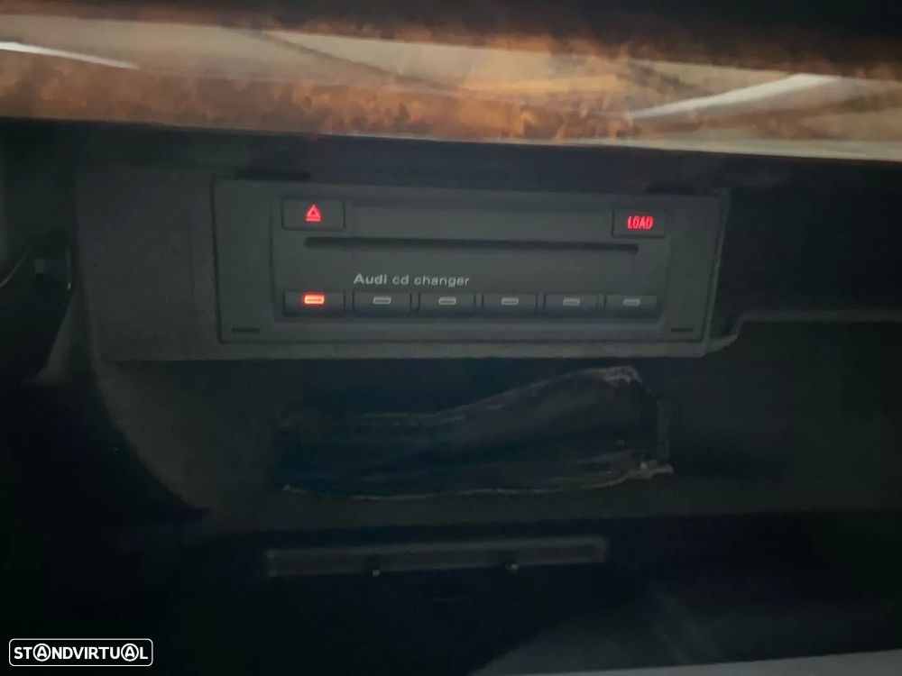 Audi A4 2.0 TDI exclusive - 15