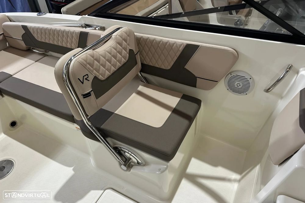 Bayliner VR6 OB Cuddy - 14