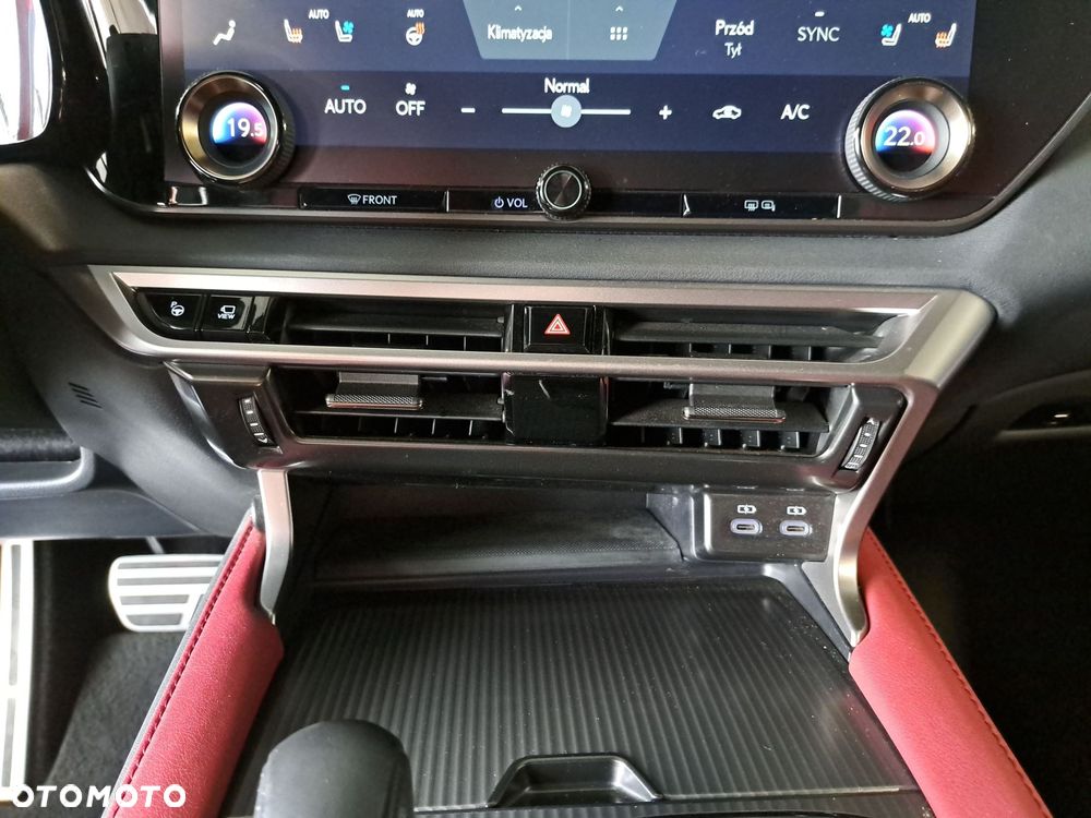 Lexus RX - 26