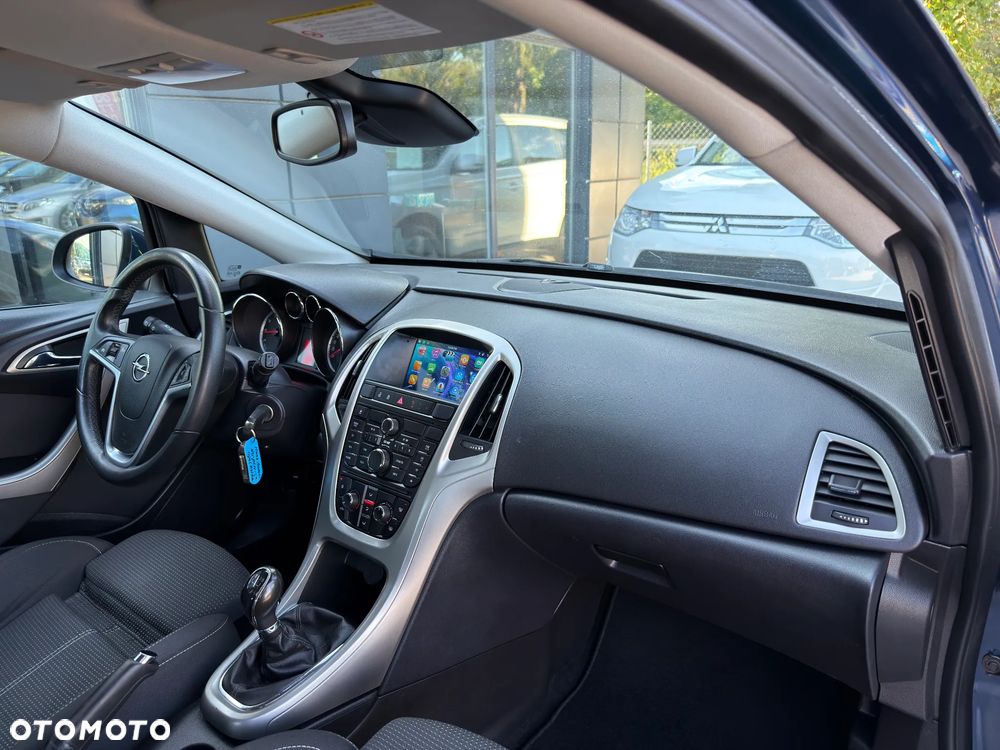 Opel Astra 1.4 T Cosmo - 9