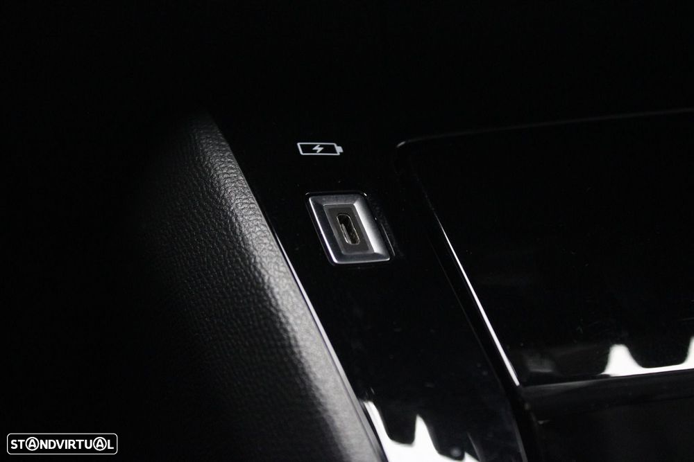 Peugeot e-2008 50 kWh Allure Pack - 22