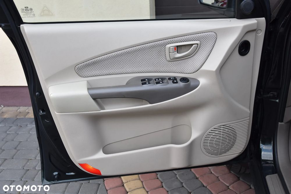 Hyundai Tucson 2.0 4WD GLS - 25