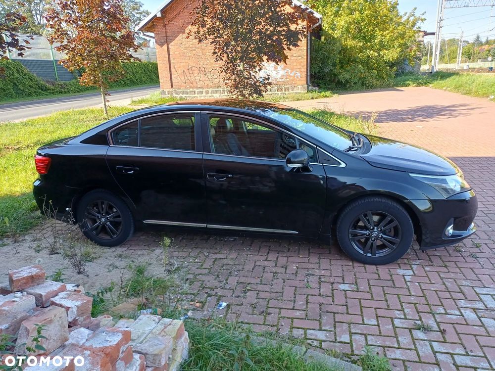 Toyota Avensis 2.0 D-4D Executive - 4