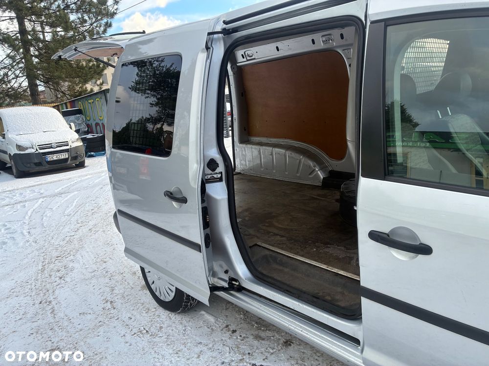 Volkswagen CADDY - 9