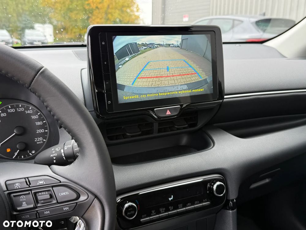 Toyota Yaris - 16