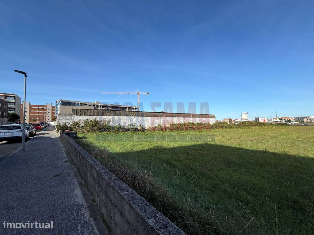Terreno em Vila do Conde com viabilidade de construção em altura - Grande imagem: 3/18