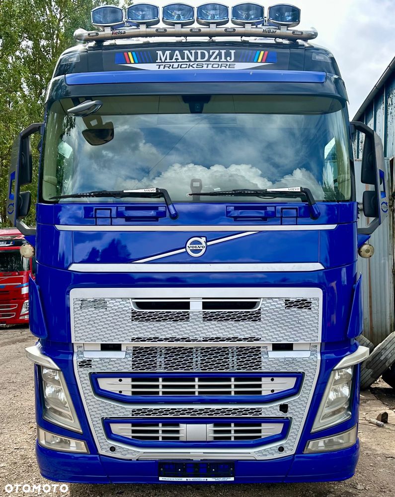 Volvo FH4 500 GLOB XXL I-SHIFT SPOJLERY KLIMA WENASTO LODÓWKA 2xALUTANK ORUROWANIE Z HALOGENAMI EURO 6 2014r - 4