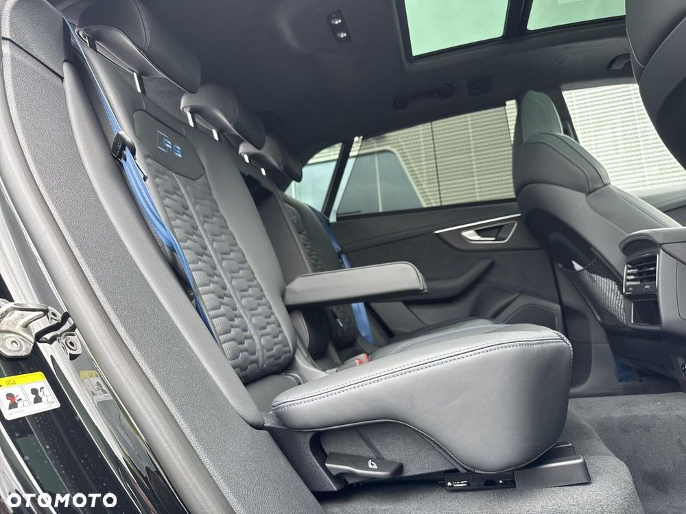 Audi RS Q8 - 27