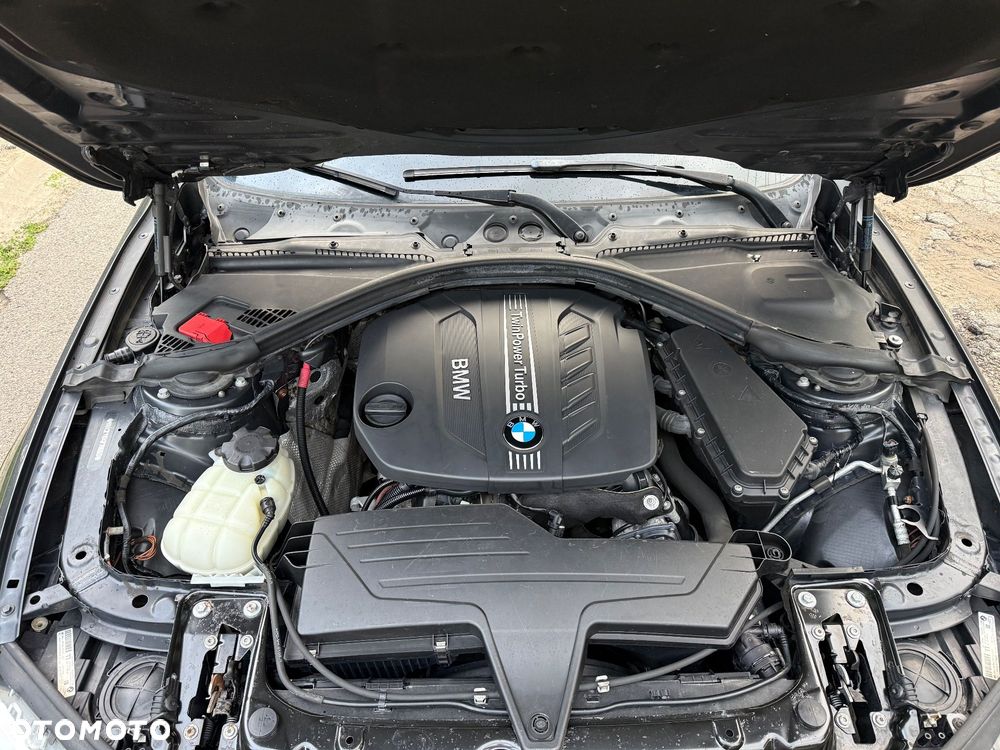 BMW Seria 3 320d DPF Edition Lifestyle - 12