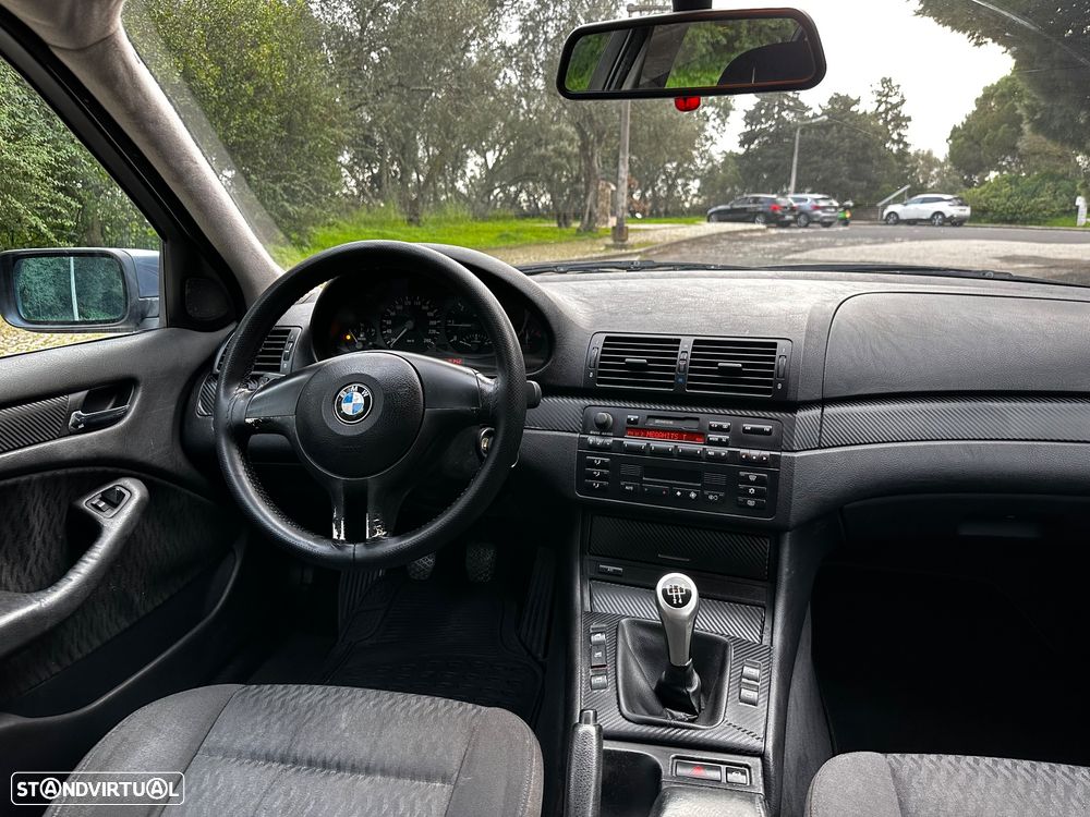BMW 320 d Touring - 10