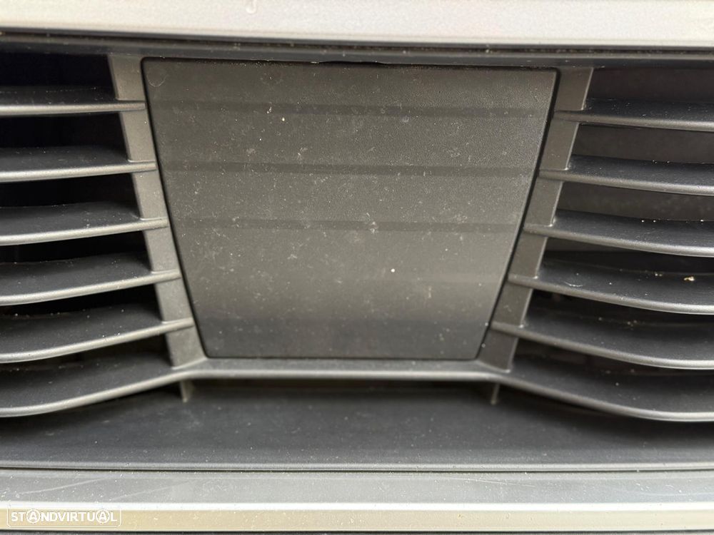 Peugeot 2008 PureTech 130 EAT8 Allure Pack - 30