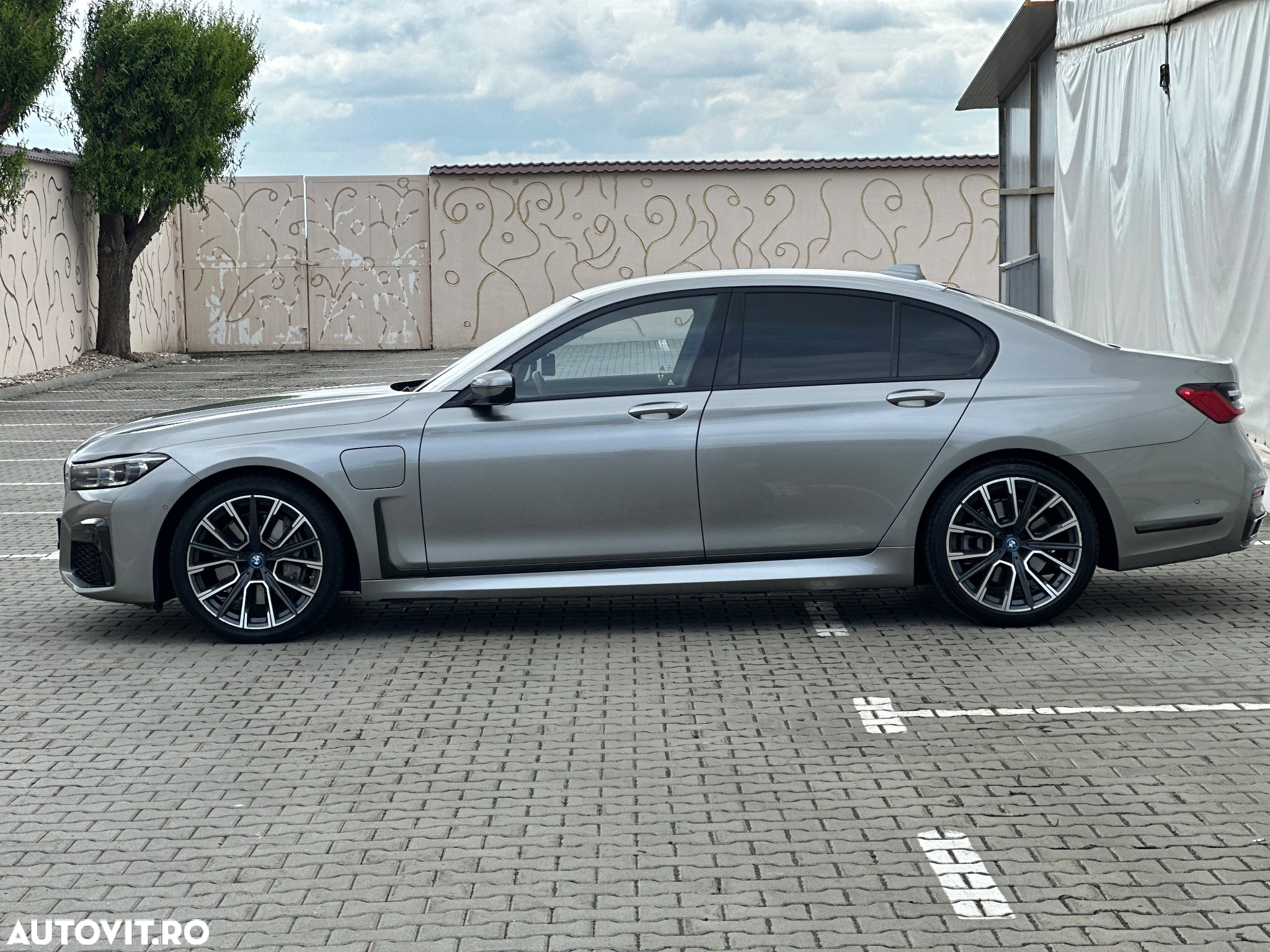 BMW Seria 7 - 16