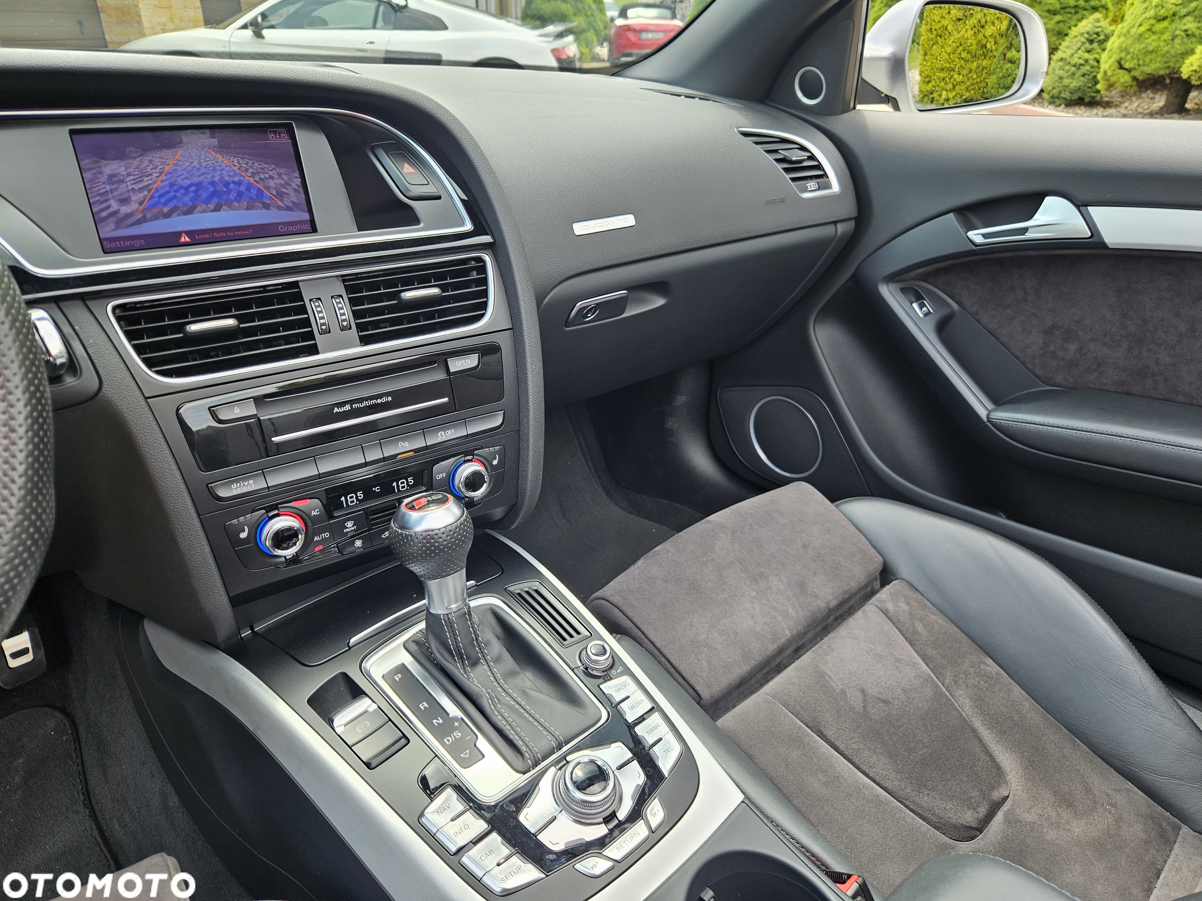 Audi RS5 Cabrio S tronic - 23