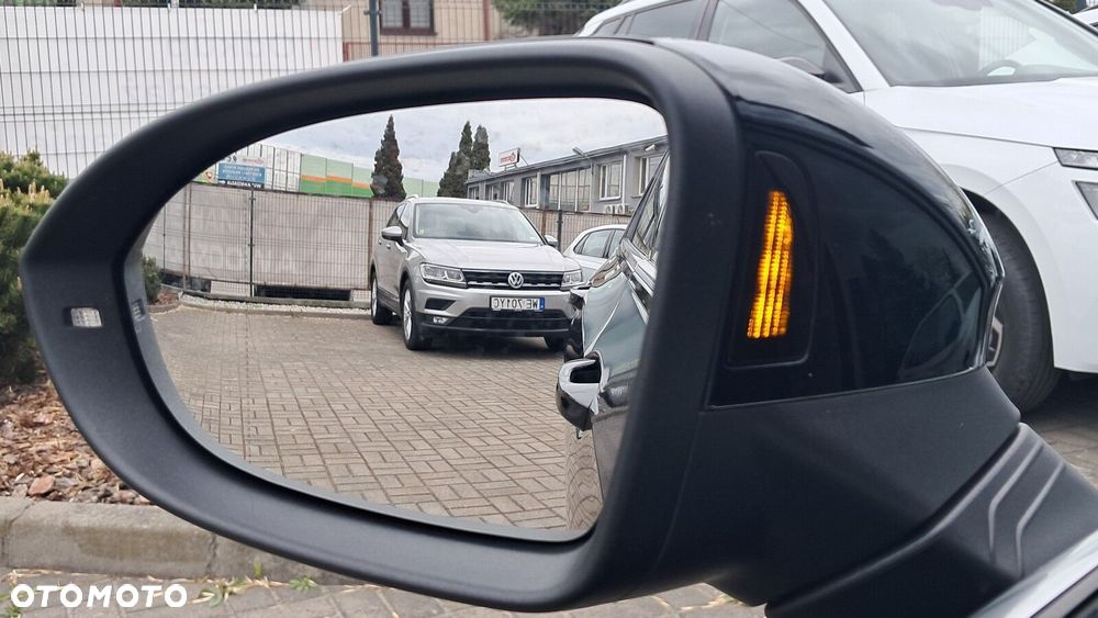 Volkswagen Golf 1.5 eTSI EVO Style DSG - 36