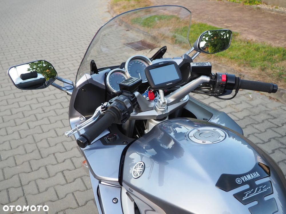 Yamaha FJR - 30