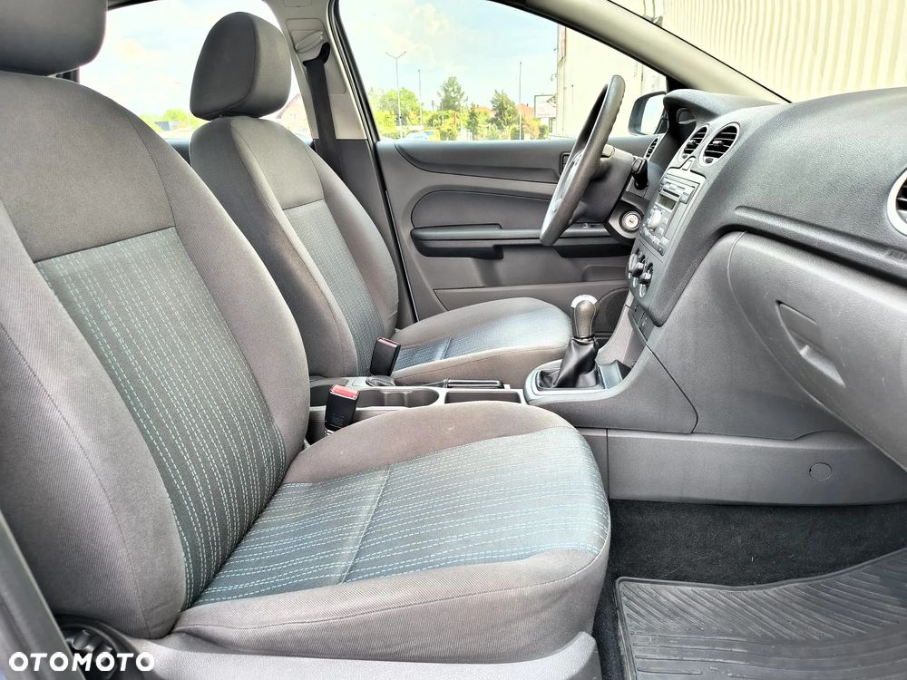 Ford Focus 1.6 Comfort - 15