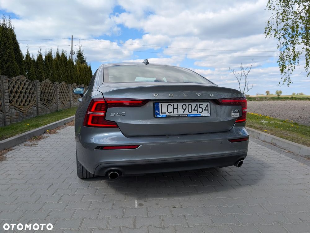 Volvo S60 T6 AWD Momentum Pro - 4