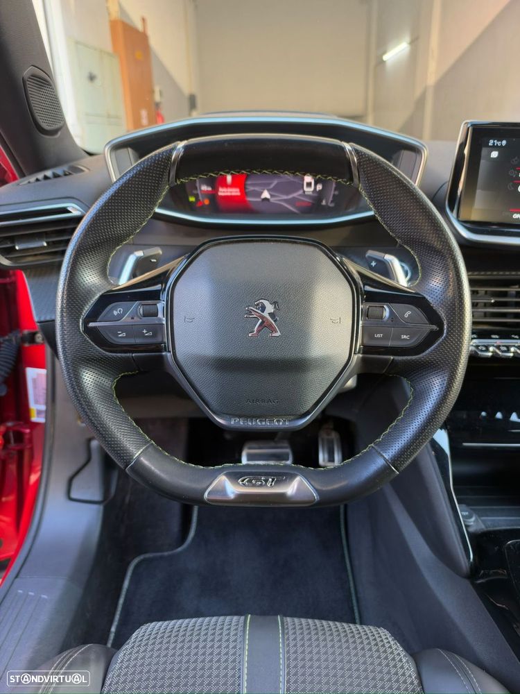 Peugeot 2008 1.2 PureTech GT Pack EAT8 - 11