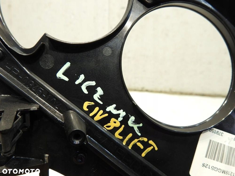 OBUDOWA OSŁONA LICZNIKA RAMKA HONDA CIVIC VIII 1.8 I-VTEC 78121SMGG512S - 2