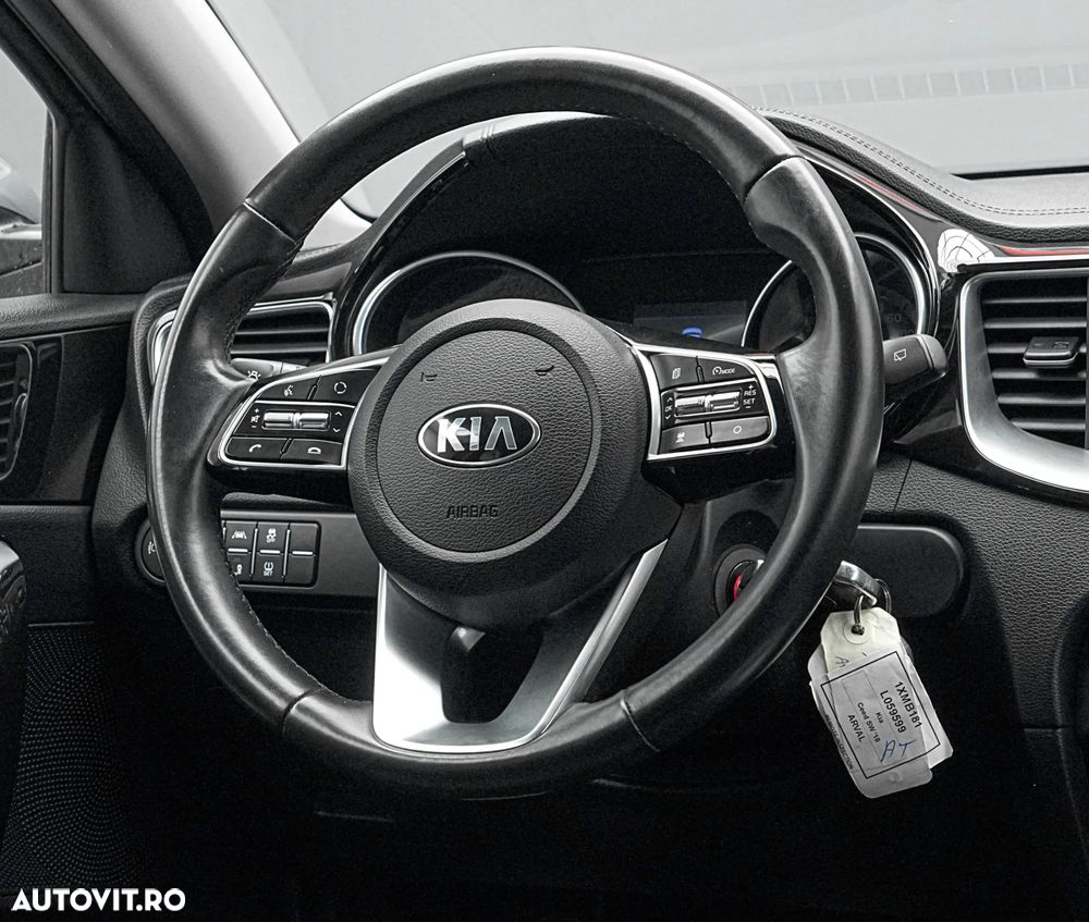 Kia Ceed 1.6 DSL MHEV 7DCT Star - 18