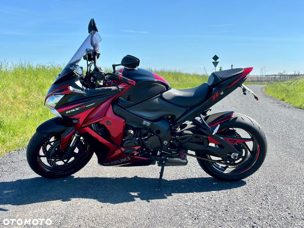 Suzuki GSX 1000 - 6