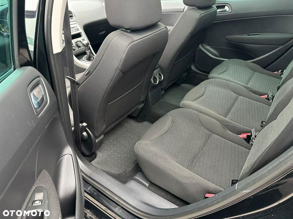 Peugeot 308 - 11